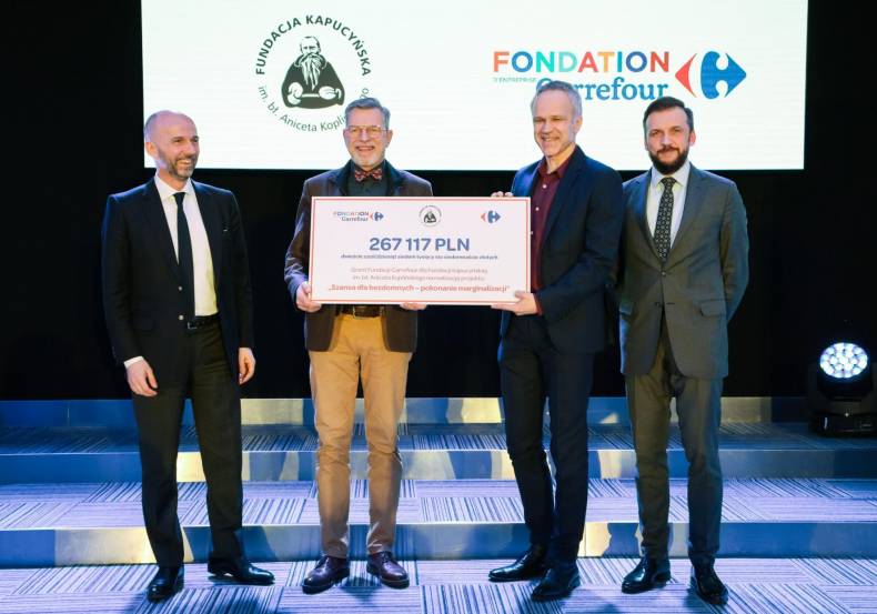 Grant Fundacji Carrefour na wsparcie bezdomnych w Polsce