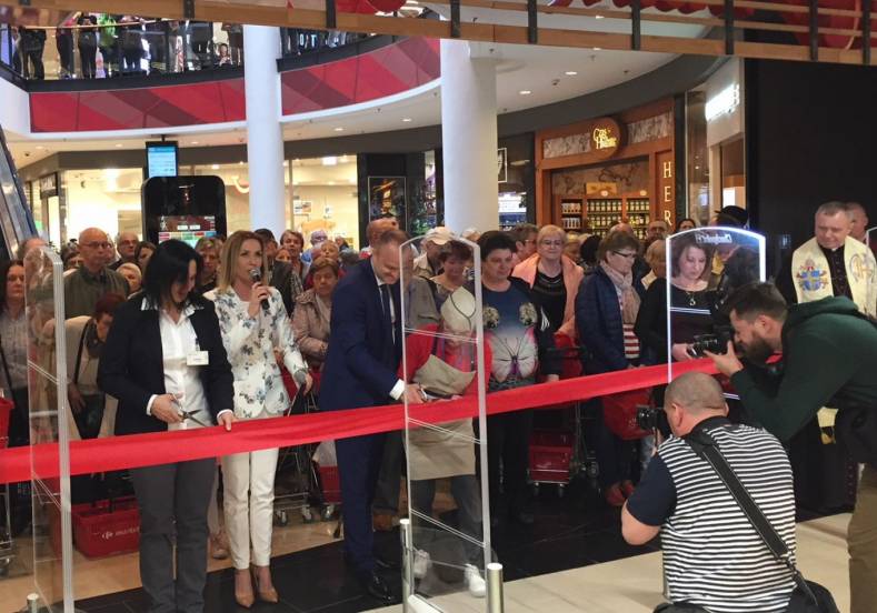 Carrefour otworzył nowy supermarket w Galerii Kaskada w Szczecinie