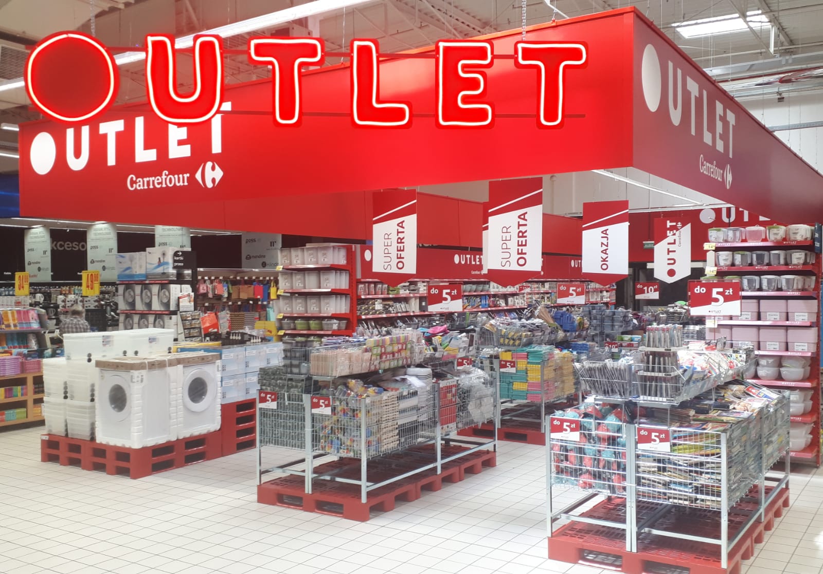 Carrefour rozwija koncept stref OUTLET w całej Polsce